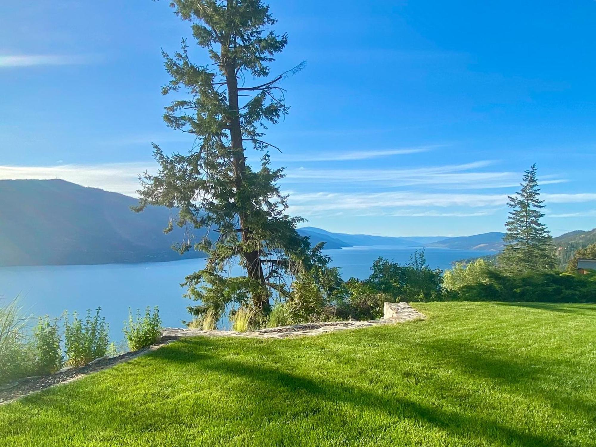 Kelowfornia Lakeview Retreat Келоуна Екстер'єр фото